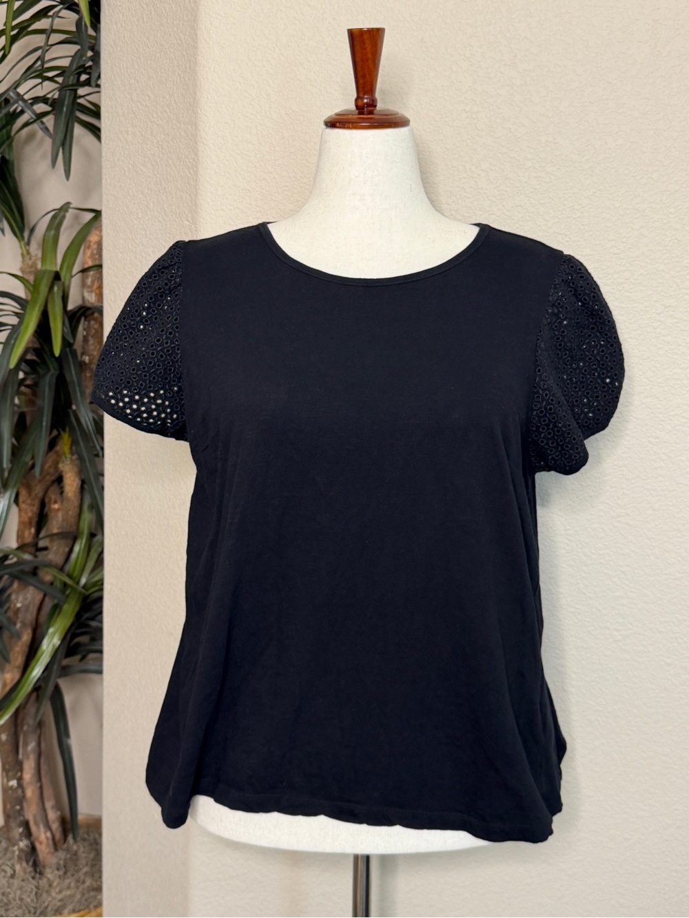 City Chic Black Eyelet Puff Sleeve Top